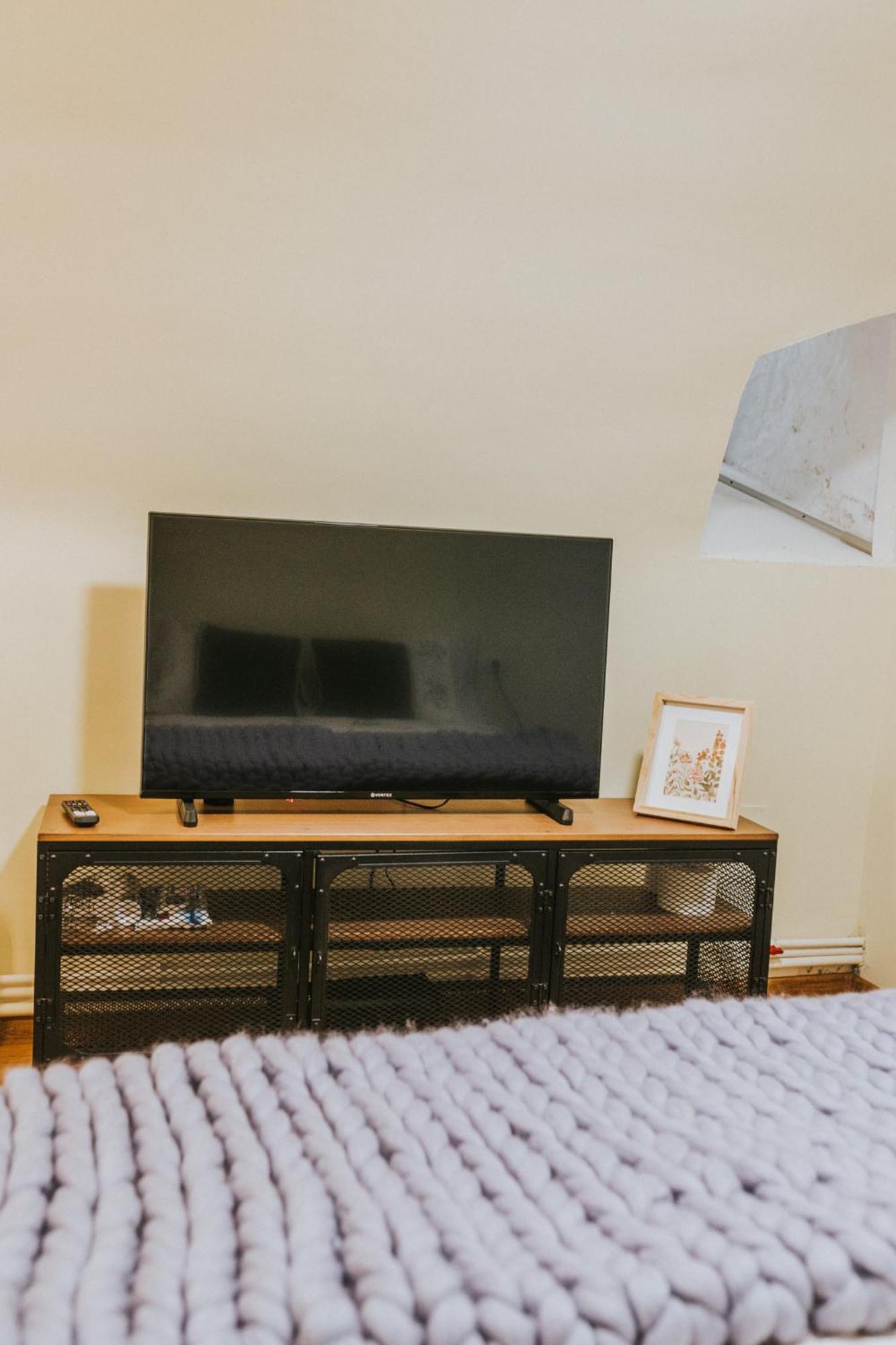 Locart -Cozy Downtown Apartment, Near Black Church With Free Wi-Fi Μπρασόβ Εξωτερικό φωτογραφία
